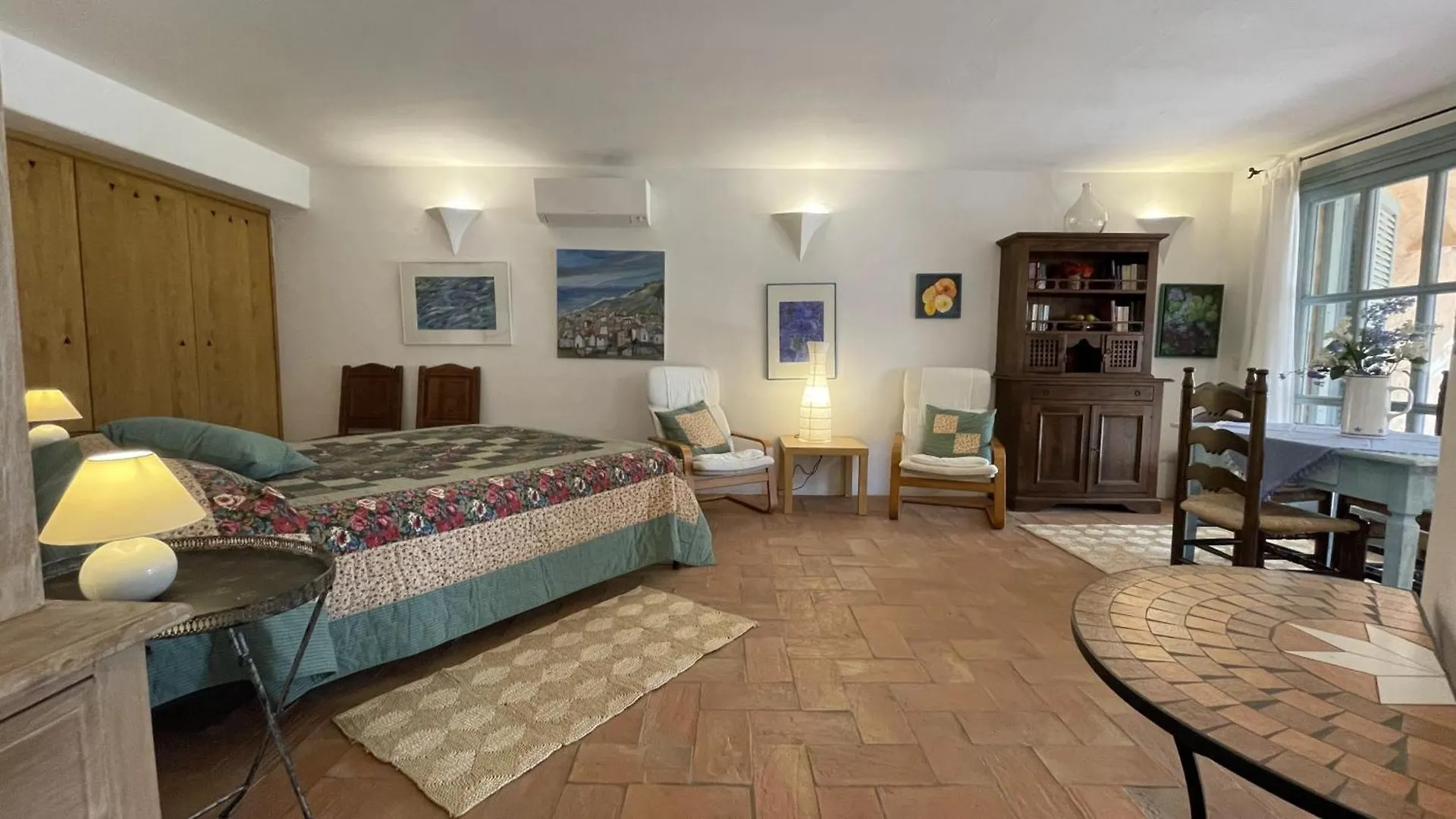 Grosses Ferienhaus Mit Pool Rundumblick Fuer 1-2 Familien Канниджионе