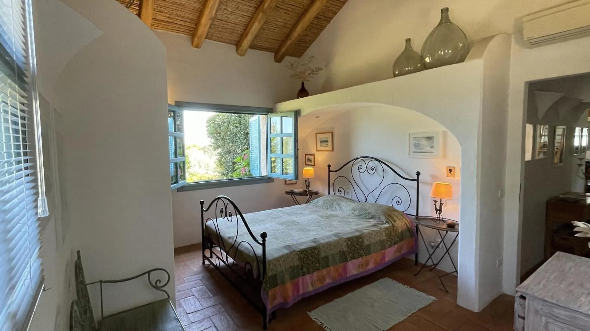 Grosses Ferienhaus Mit Pool Rundumblick Fuer 1-2 Familien Cannigione