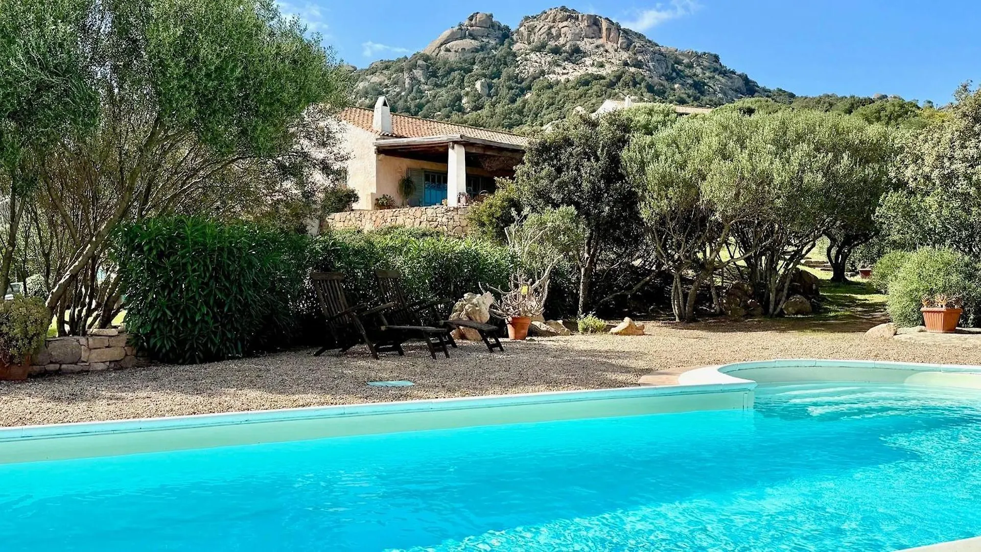 Grosses Ferienhaus Mit Pool Rundumblick Fuer 1-2 Familien Cannigione